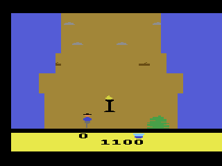 Gauntlet (Atari 2600) screenshot: I need to put out this fire