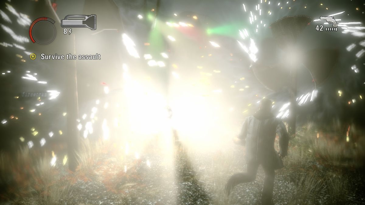 Alan Wake: The Writer (Xbox One) screenshot: Before you can use you weapon you need to use your flashlight on the Taken to make them vulnerable