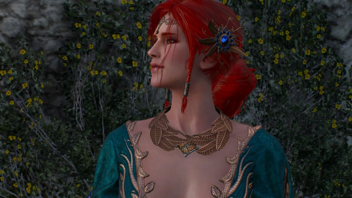 The Witcher 3: Wild Hunt - Alternative Look for Triss (PlayStation 4) screenshot: Triss at Kaer Morhen, awaiting Geralt's and Ciri's return