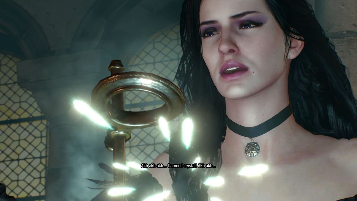 The Witcher 3: Wild Hunt - Alternative Look for Yennefer (PlayStation 4) screenshot: Yennefer is having problems with her magical apparatus