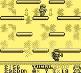 Tumble Pop (Game Boy) screenshot: There's a mummy in here