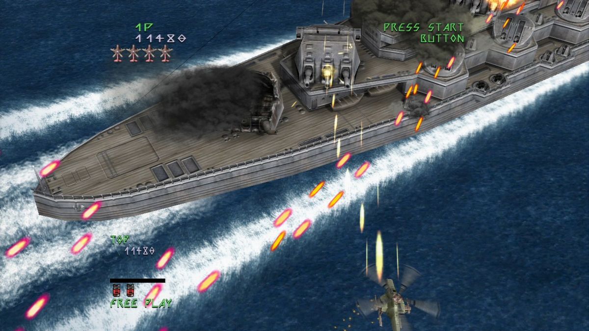 Under Defeat (PlayStation 3) screenshot: Encounter with a battleship