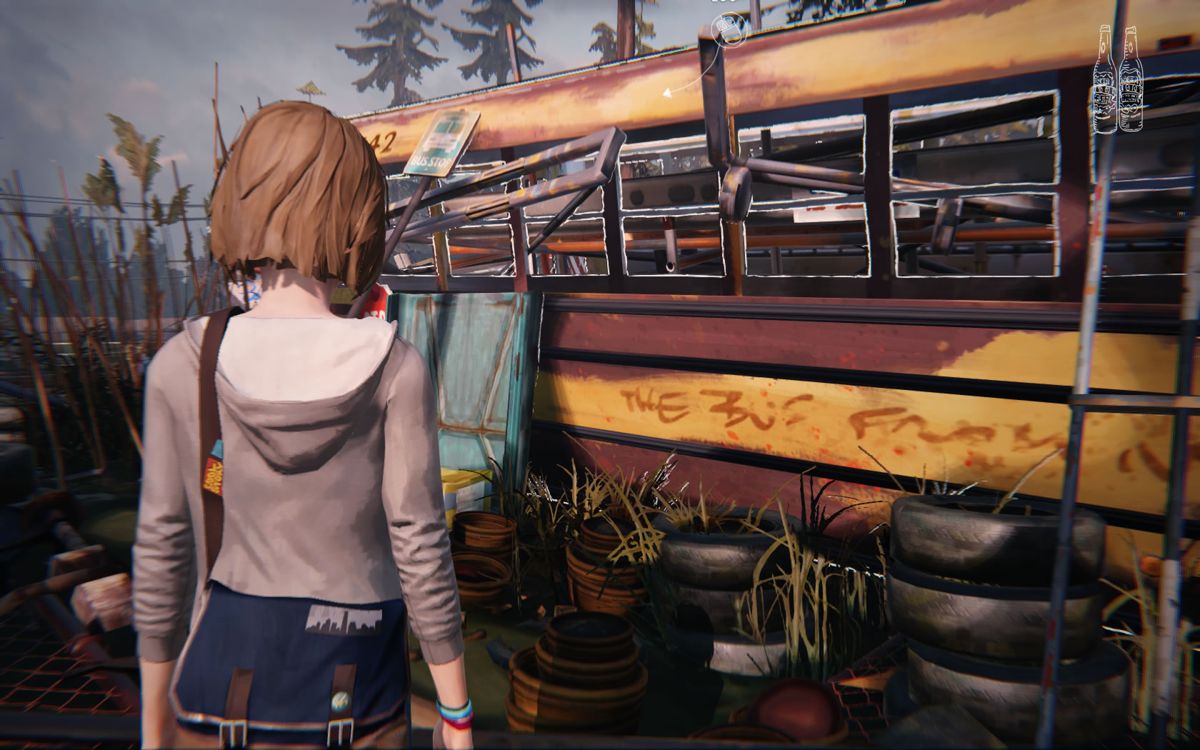 Life Is Strange: Season Pass - Episodes 2-5 (Windows) screenshot: <i>Episode 2</i>: Max goes looking for bottles and finds this bus in the junkyard.