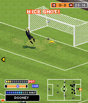 2006 Real Soccer (J2ME) screenshot: The keeper can't reach it!