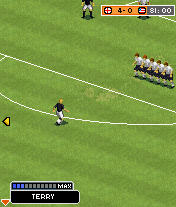 2006 Real Soccer (J2ME) screenshot: Free kick in a good position.