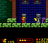 Wendy: Every Witch Way (Game Boy Color) screenshot: Firing some magic at a knight