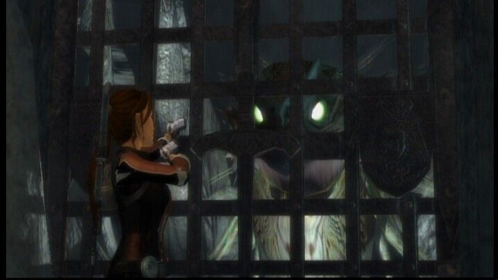 Lara Croft: Tomb Raider - Legend (Xbox 360) screenshot: Close encounter with a giant hydra.