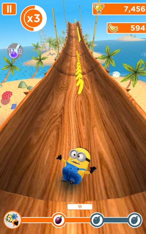 Despicable Me: Minion Rush (Android) screenshot: A wooden slide in the beach environment