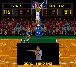 NBA All-Star Challenge (Genesis) screenshot: If this was football, that would a great save. However, Bird decided for basketball.