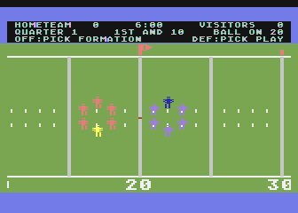 RealSports Football (Atari 8-bit) screenshot: Select your formation and play
