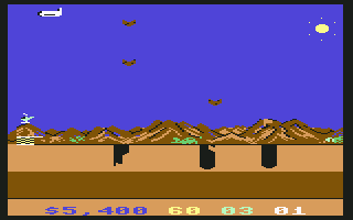 Chopper Hunt (Commodore 64) screenshot: I got them all, now I need to land once more at base to end this level.