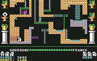Auf Wiedersehen Monty (Commodore 64) screenshot: Monty discovers a secret passage...