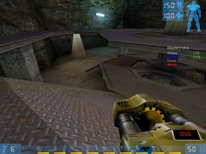 Unreal Tournament: Game of the Year Edition (Windows) screenshot: ... each player starts with all weapons, full health, and full armor. There are no health packs on the battlefield and there is no respawning. Last man standing wins.