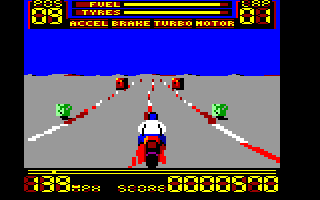750cc Grand Prix (Amstrad CPC) screenshot: The track goes up...