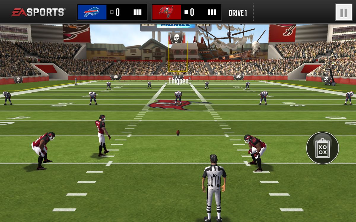 Madden NFL Mobile (Android) screenshot: Preparing for a kick.