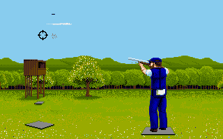 Summer Challenge (Amiga) screenshot: Trying to shoot a clay pigeon