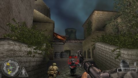 Call of Duty: Roads to Victory (PSP) screenshot: Auto-aiming in action