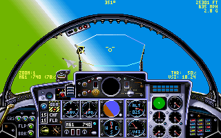 Chuck Yeager's Air Combat (DOS) screenshot: Enemy aircraft locked on!