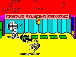 Kung-Fu: The Way of the Exploding Fist (ZX Spectrum) screenshot: flying kick (1 + W) / up (W)