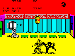 Kung-Fu: The Way of the Exploding Fist (ZX Spectrum) screenshot: havin' an epiphany / back kick (1 + Q)