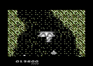 Commodore Format Power Pack 42 (Commodore 64) screenshot: They break down piece by piece as you shoot them