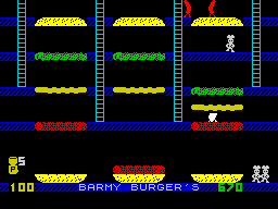 Barmy Burgers (ZX Spectrum) screenshot: Crushing the enemy.