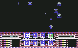 Better Dead Than Alien! (Commodore 64) screenshot: Get the power-up before it disappears