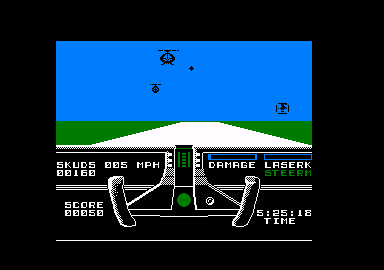 Knight Rider (Amstrad CPC) screenshot: Being attacked by helicopters.