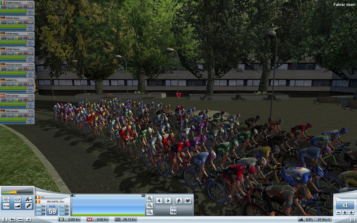 Crimson Cow's Cycling Evolution (Windows) screenshot: Race simulation