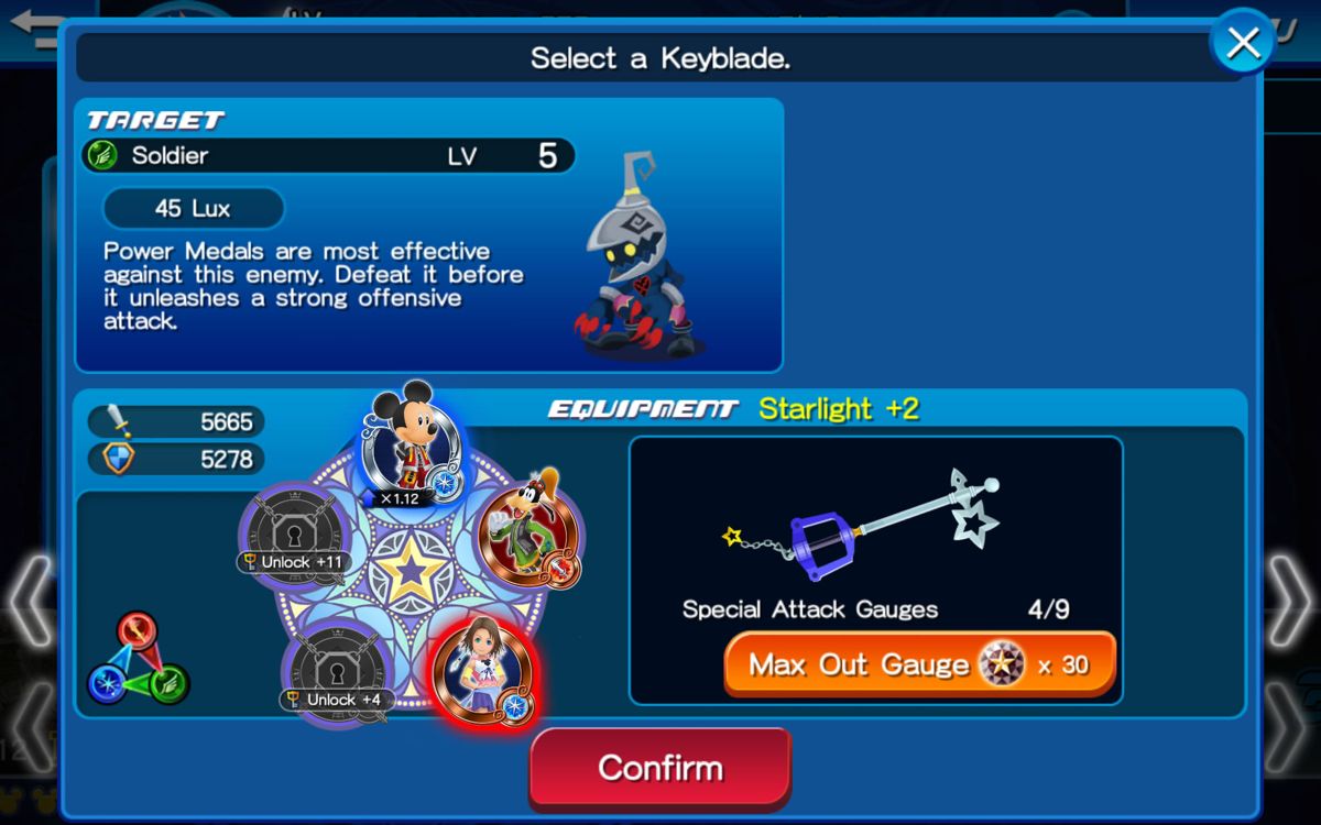 Kingdom Hearts: Unchained χ (Android) screenshot: Selecting a Keyblade before starting a new quest.