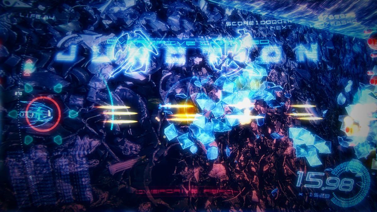 Revolver360 Re:Actor (Windows) screenshot: Destroy enemies, collect scraps.