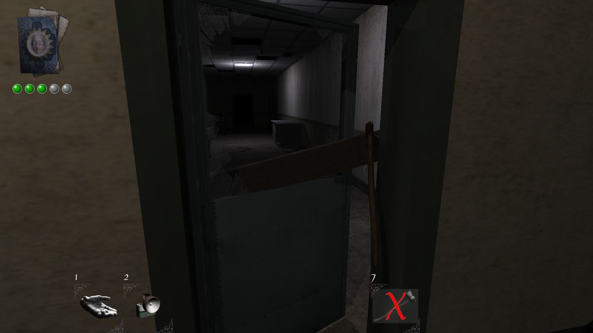 The Hat Man: Shadow Ward (Windows) screenshot: Using the axe to open a door.