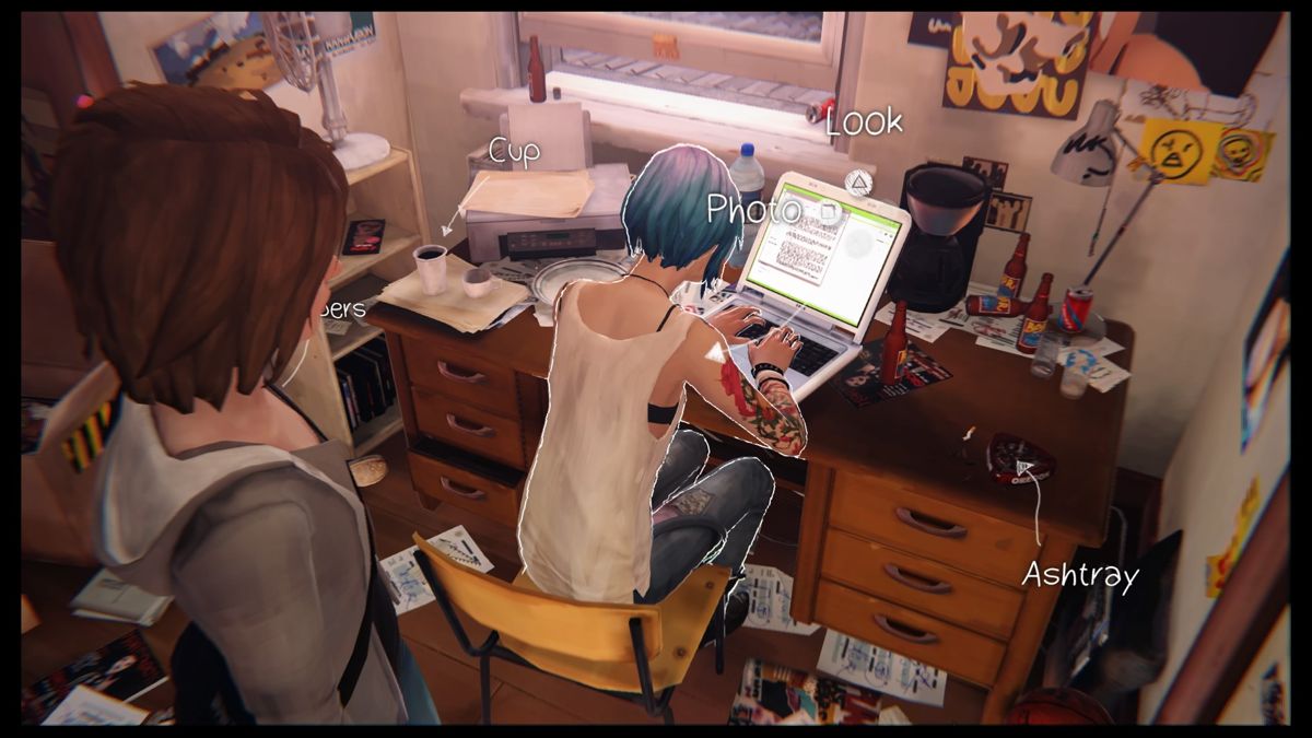 Life Is Strange: Episode 4 - Dark Room (PlayStation 4) screenshot: Chloe is fairly good with computers and hacking