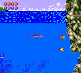 Ecco the Dolphin (Game Gear) screenshot: Charge at fish for food