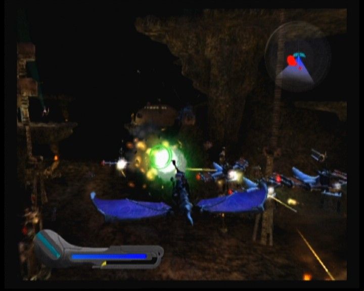 Panzer Dragoon Orta (Xbox) screenshot: Trying to shake off the attackers from behind.