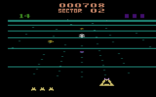 Beamrider (Atari 2600) screenshot: Shooting flying saucers
