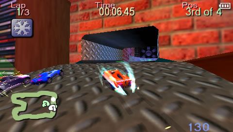 Pocket Racers (PSP) screenshot: Preparing to launch some ice.