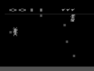 Cosmic Swarm (Atari 2600) screenshot: The game in black and white mode