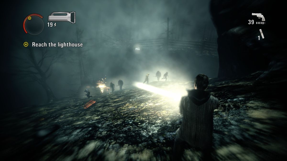 Alan Wake: The Writer (Xbox One) screenshot: The Taken are coming at me in great number