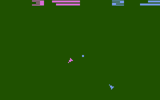 Space War (Atari 2600) screenshot: A space war battle!