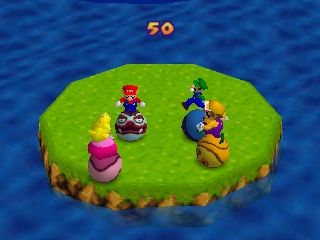 Mario Party (Nintendo 64) screenshot: Trying to throw the others into the sea.