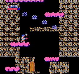 Kid Icarus (NES) screenshot: The crystals circling me in many screenshots are special protective weapons that damage enemies on contact. And are those enemies metroids by the way?