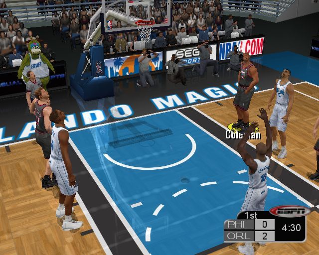 NBA 2K3 (PlayStation 2) screenshot: Taking a penalty shot<br>