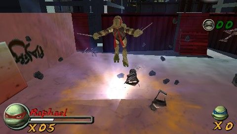 TMNT (PSP) screenshot: Special attack, costs a portion of turtle's health
