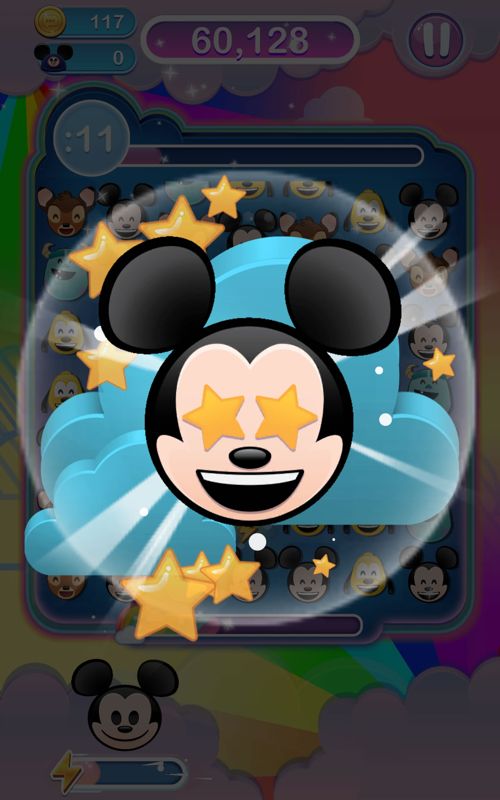 Disney Emoji Blitz (Android) screenshot: Activating the Mickey power-up.