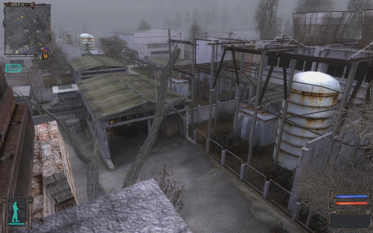 S.T.A.L.K.E.R.: Shadow of Chernobyl (Windows) screenshot: Sometimes the scenery is so complex that you don't really know where hostiles will come from.