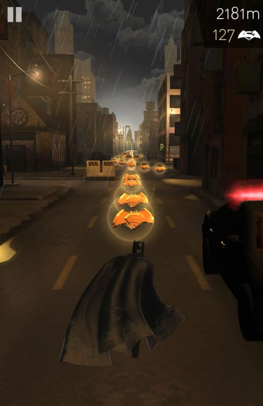 Batman v Superman: Who Will Win (Android) screenshot: Dodging a car.