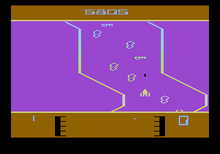 Fantastic Voyage (Atari 2600) screenshot: Shoot the key shaped enzymes to help the patient