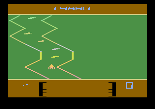 Fantastic Voyage (Atari 2600) screenshot: A narrow area with many blood clotlets