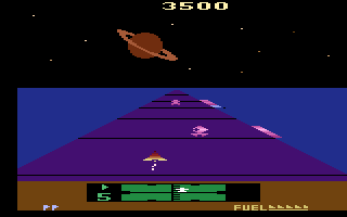 Solaris (Atari 2600) screenshot: Fighting your way through a narrow corridor to reach a new sector
